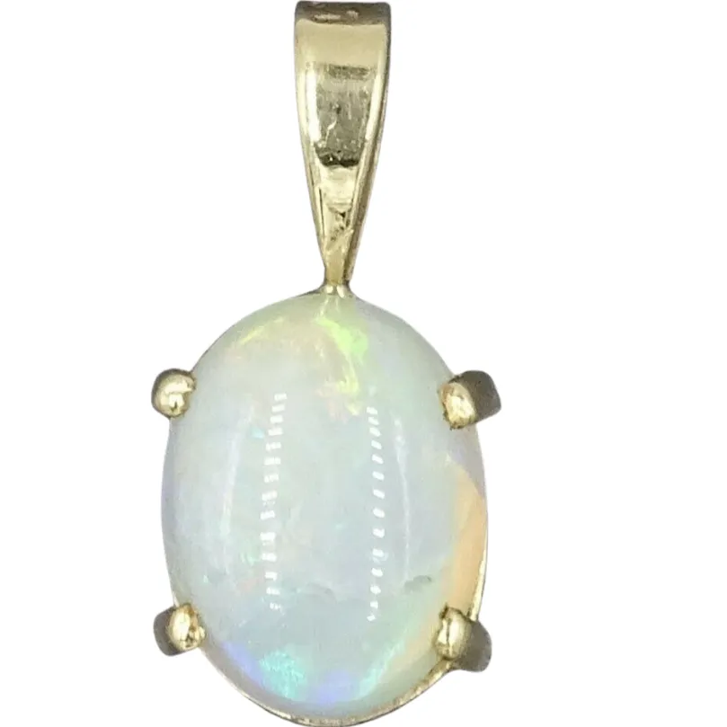 10ct Gold Opal Pendant