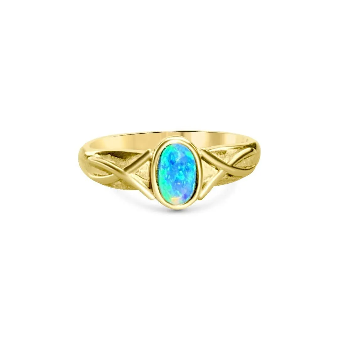 18kt Yellow Gold Crystal Opal ring