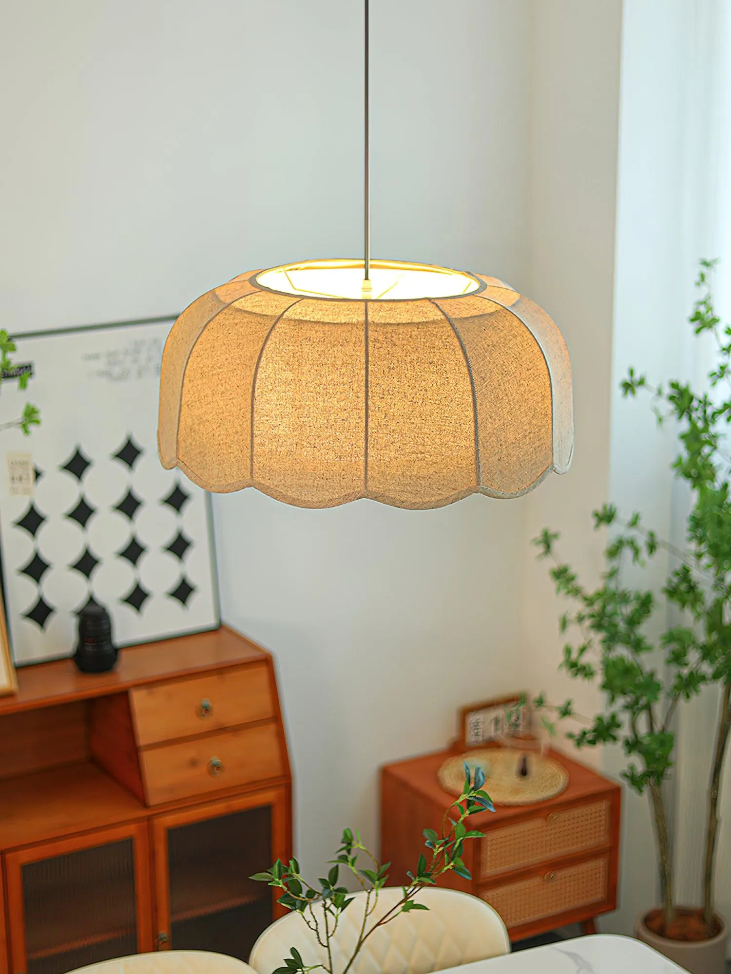 Banana Leaf Pendant Lamp
