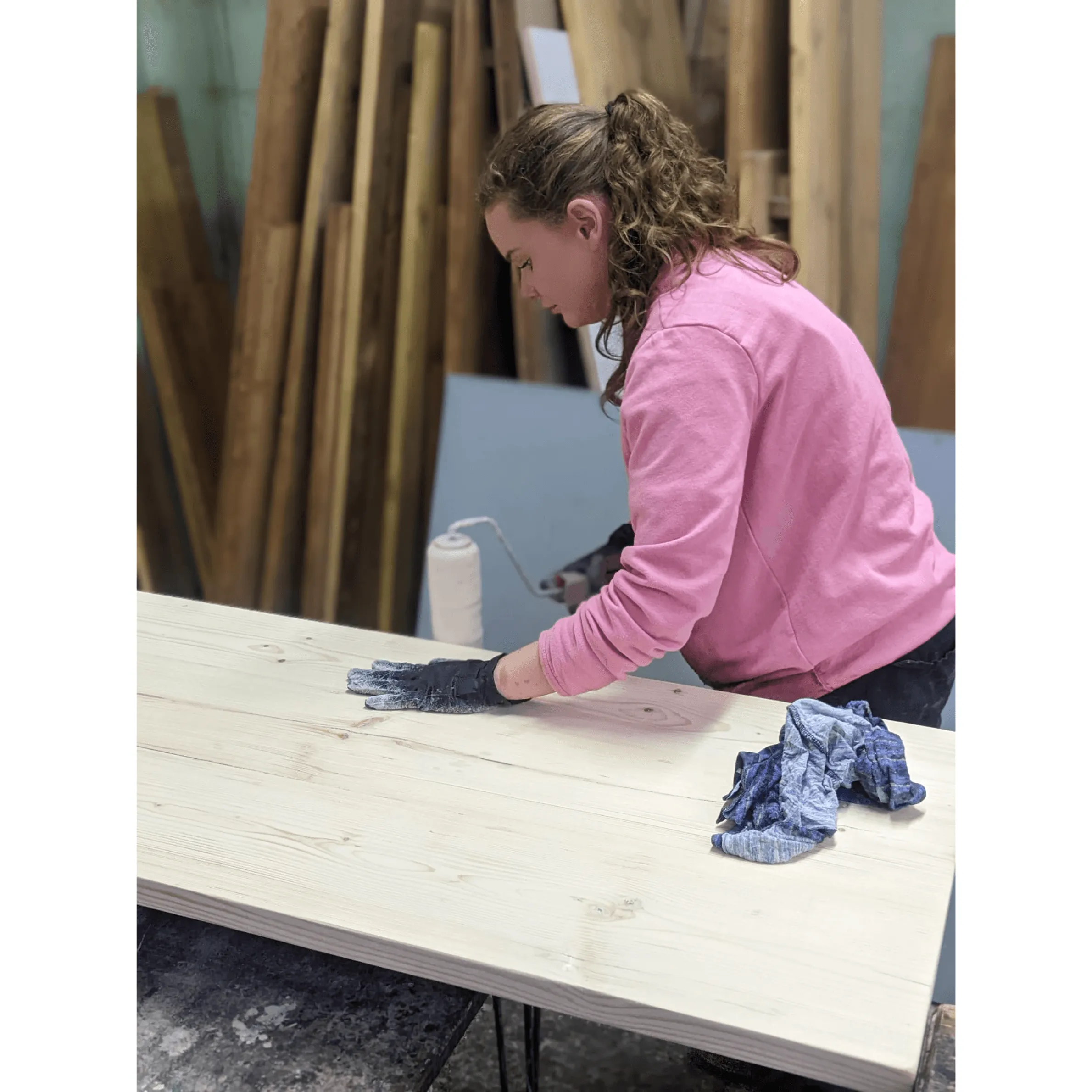 LEON: Reclaimed Hairpin Box-Leg Dining Table
