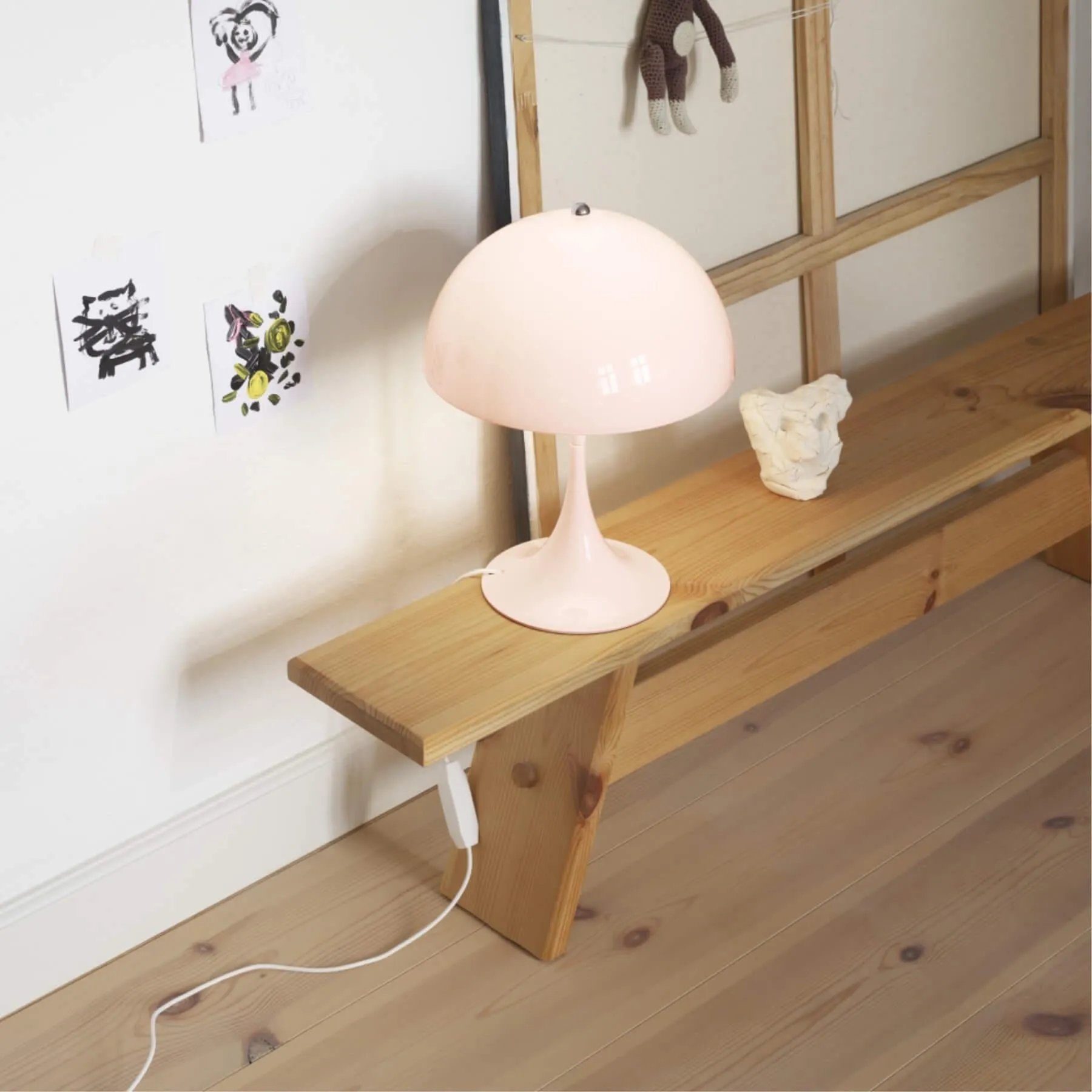 Louis Poulsen Panthella 250 Table Lamp
