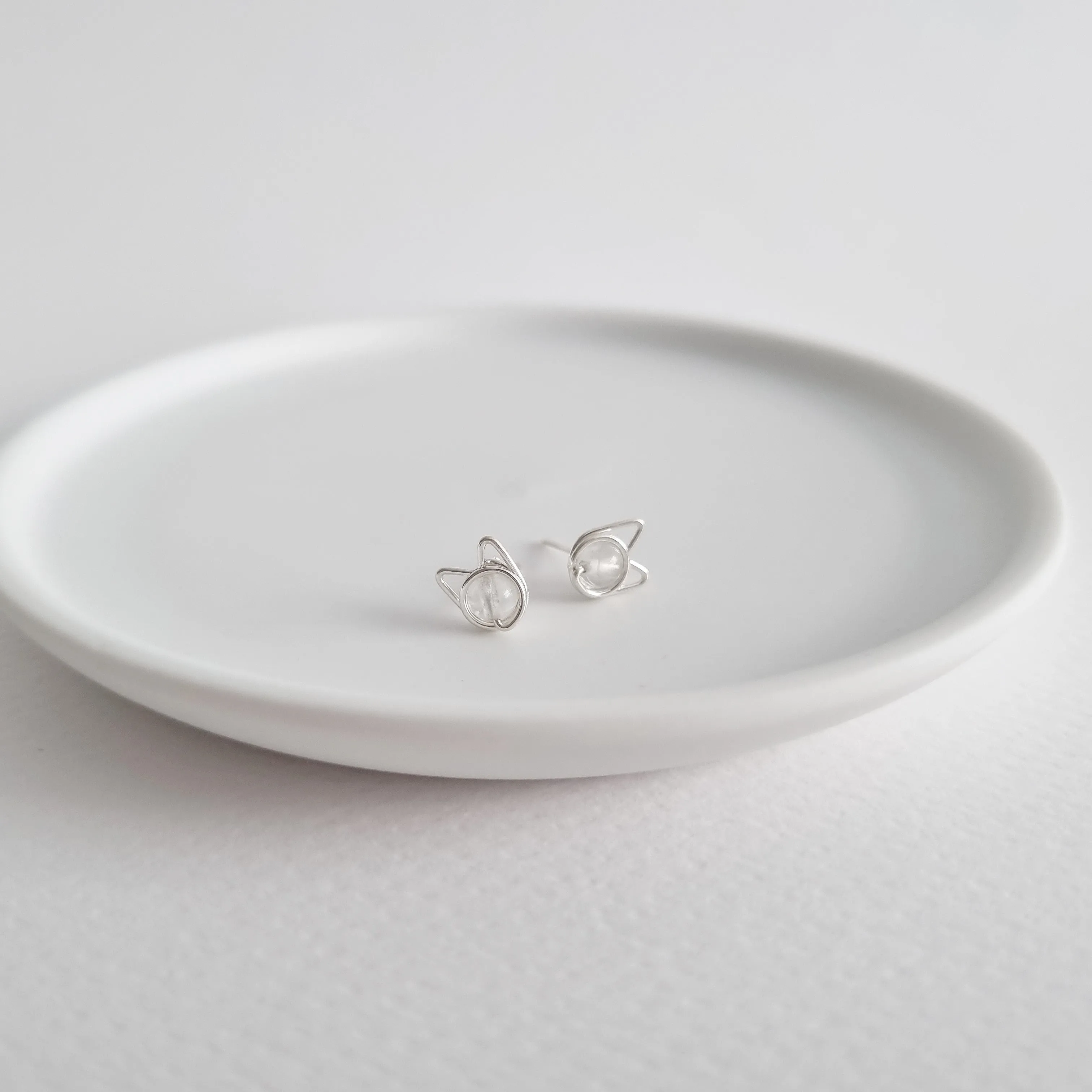 Meowstuds (Small) / Moonstone | 925 Silver