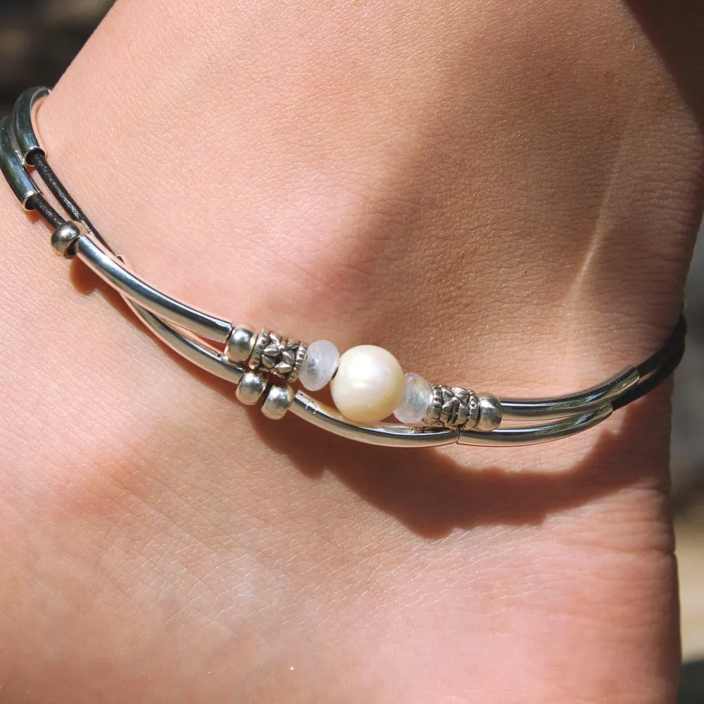 Moonstone Ankle Bracelet with Pearls & Silver Beads Robin