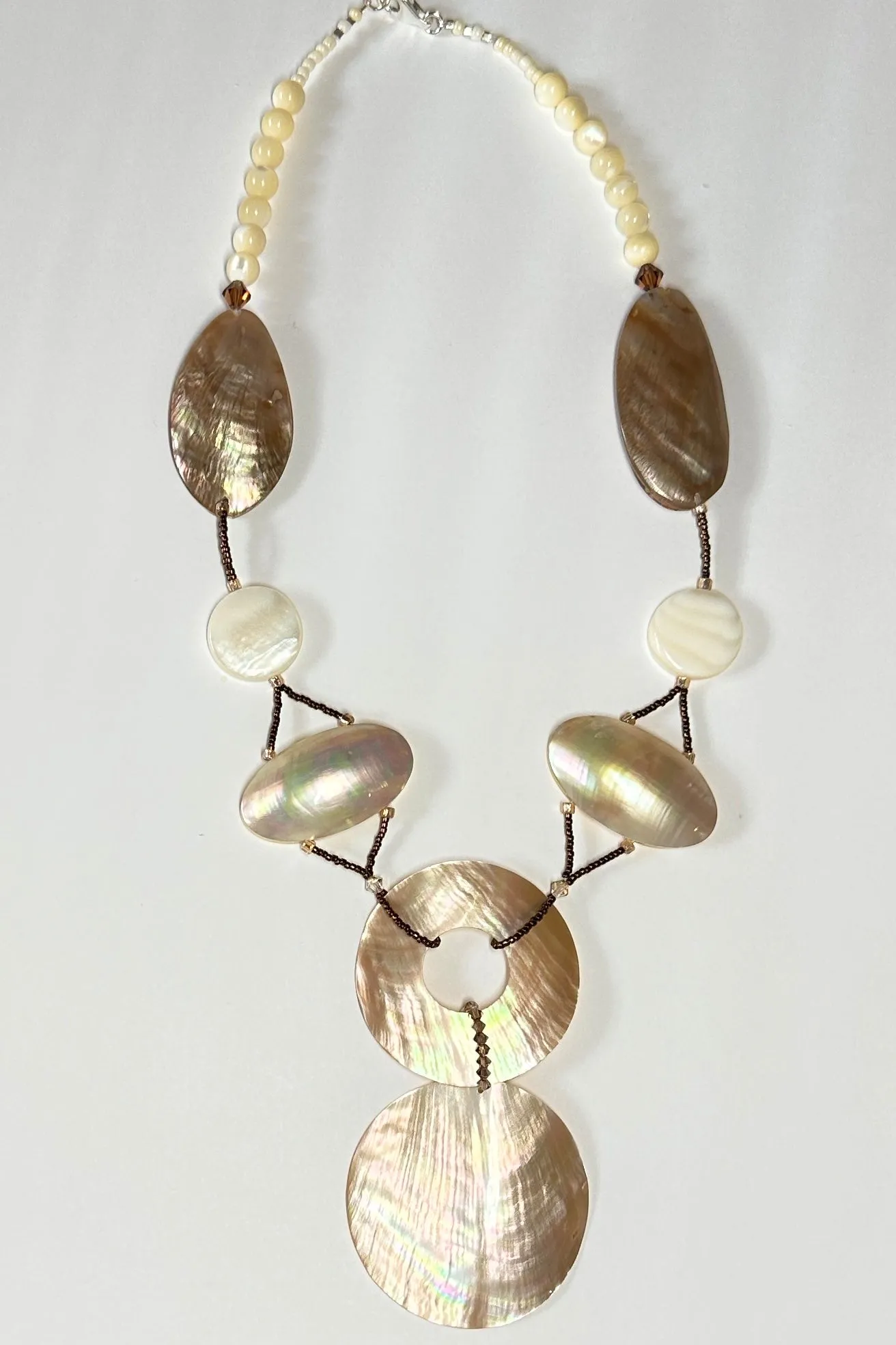 Necklace Pearly Seas Bronze Threads