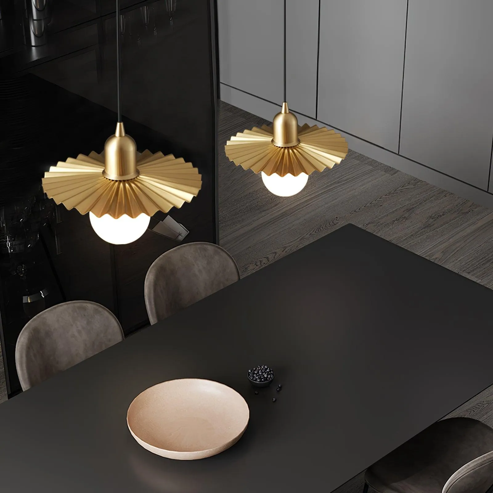 Rozeta Pendant Light