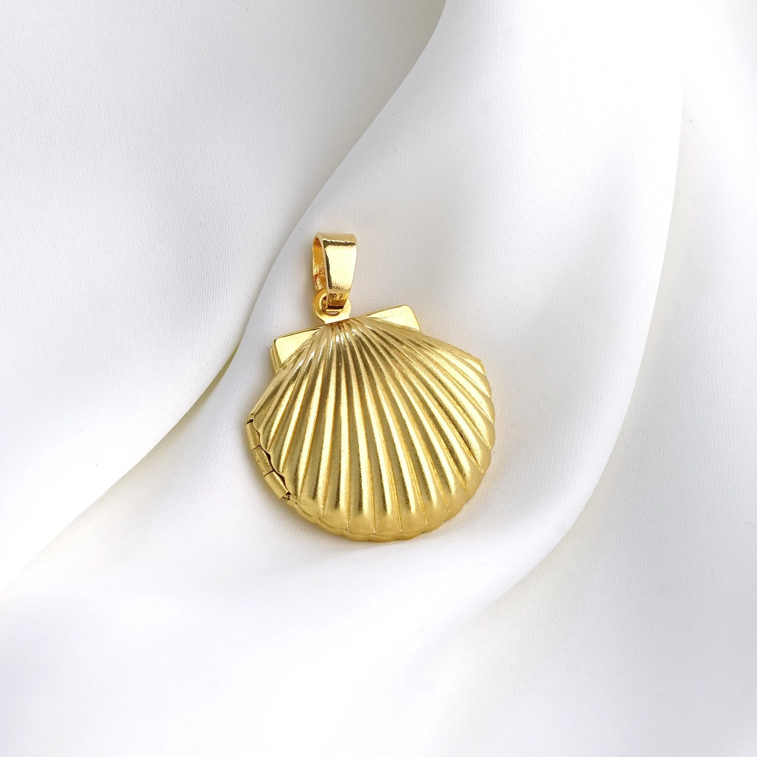 Shell Locket Necklace
