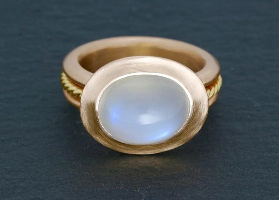 Torsia Ring