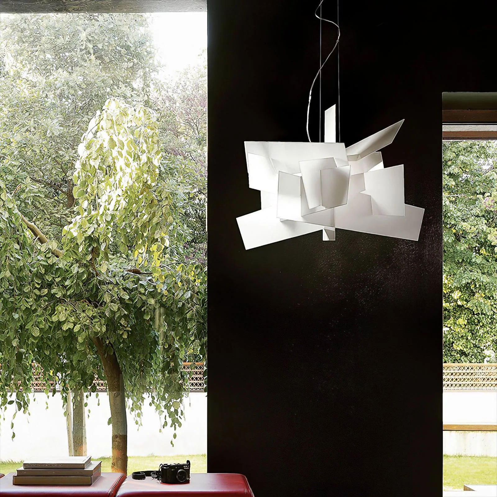 White Frato Pendant Lamp