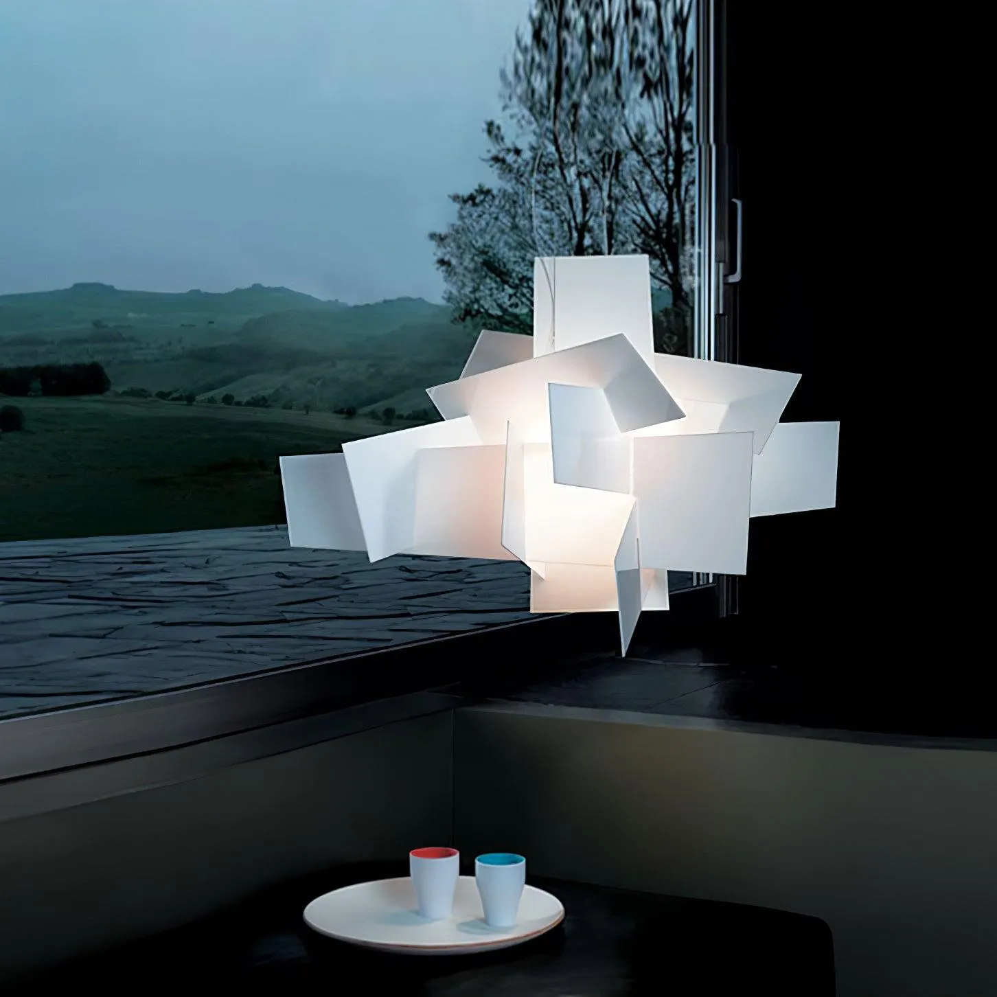 White Frato Pendant Lamp