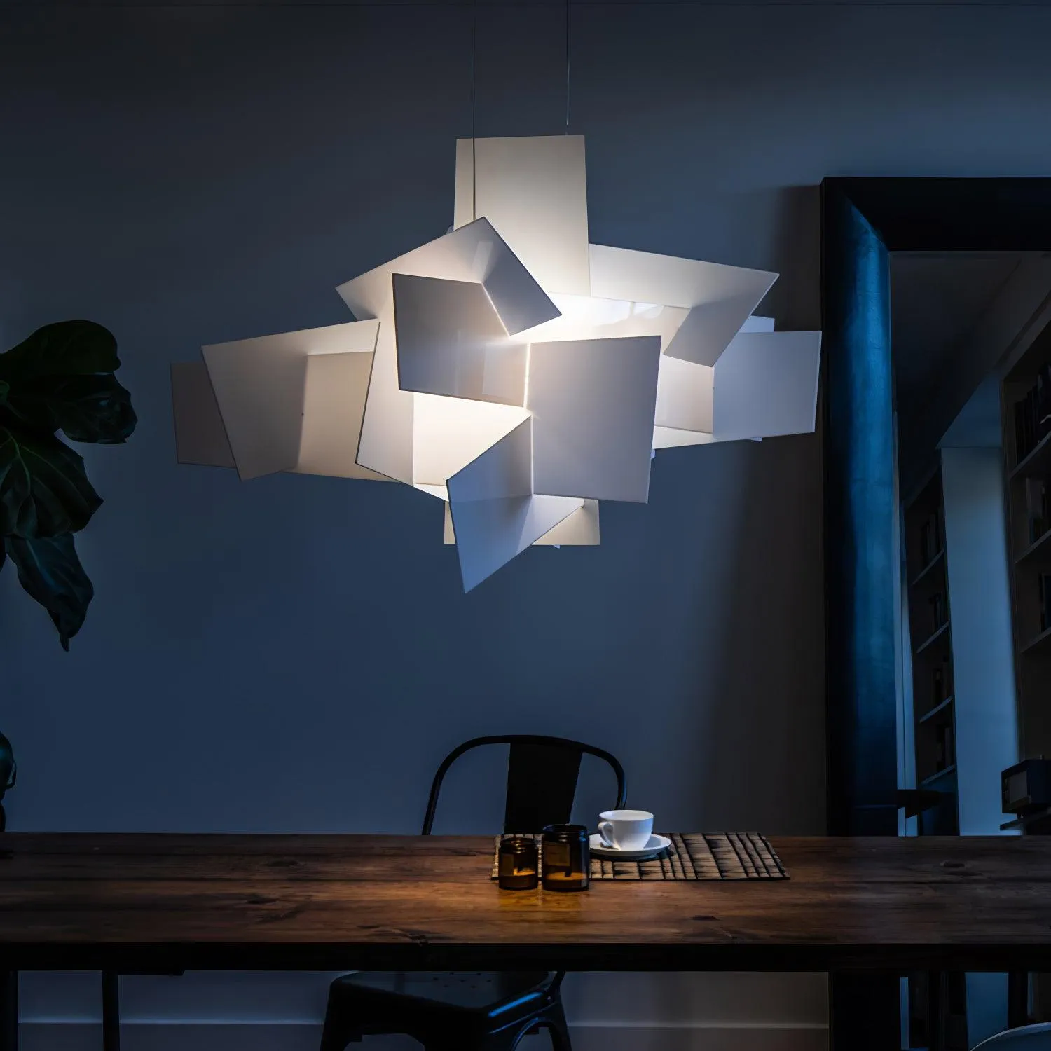 White Frato Pendant Lamp