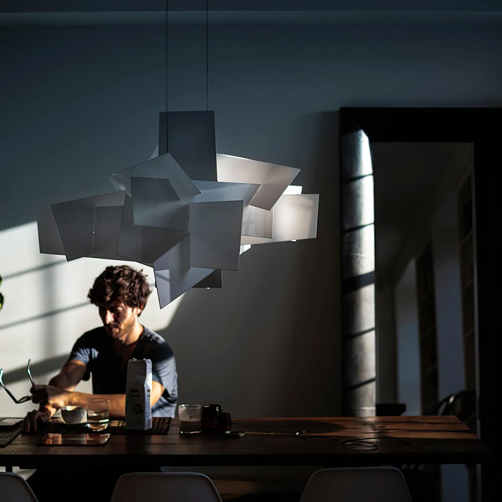 White Frato Pendant Lamp